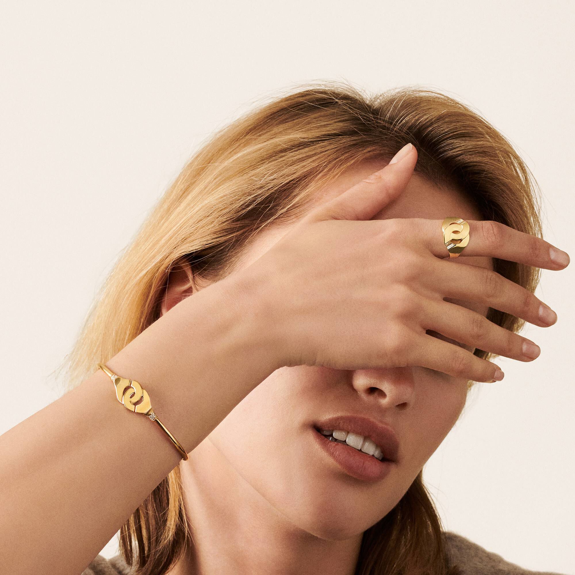 Menottes R12 Yellow Gold and Diamond Pav Ring Dinh Van 267211